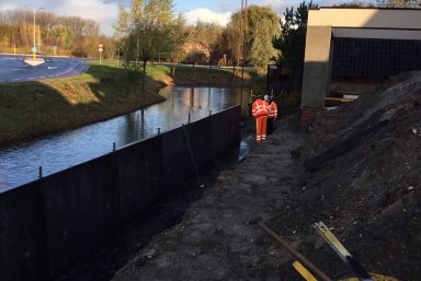 Prefab keerwanden hijsen Urk Kraanverhuur